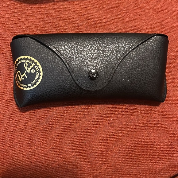 MAKE AN OFFER - Brand New, Ray-Ban Aviator Polarized Sunglasses - Picture 9 of 9